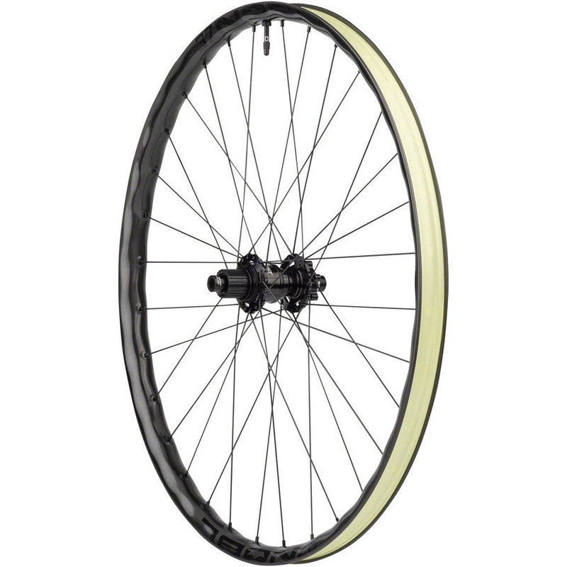 NOBL TR37/Onyx Vesper Rear Wheel 29