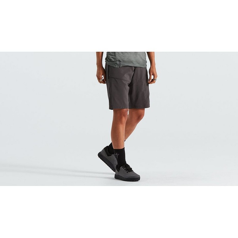 trail cargo short wmn charcoal sm