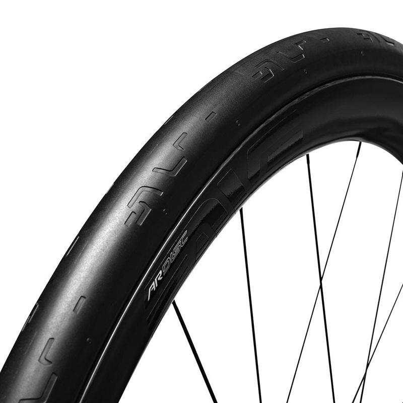 SES Road Tire – 700 x 35 Tubeless Folding Black