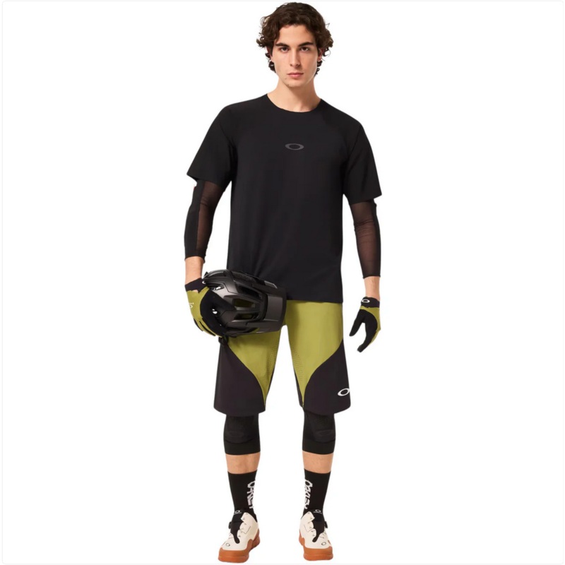 OAKLEY SEEKER AIRLINE SS JERSEY BLACKOUT